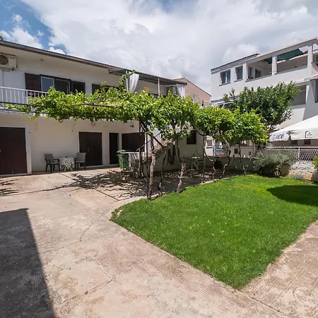 And Sanja Apartment Vodice