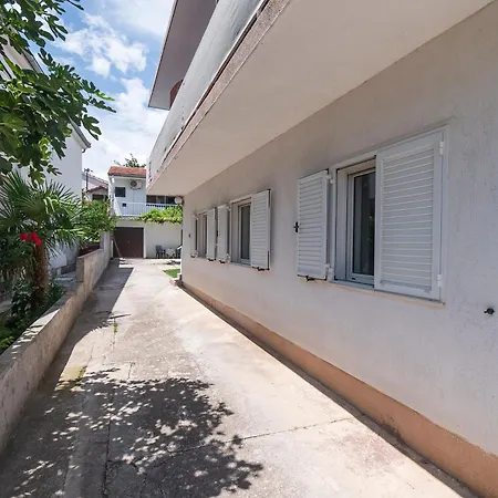 And Sanja Apartment