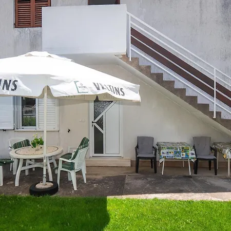 And Sanja Apartment Vodice