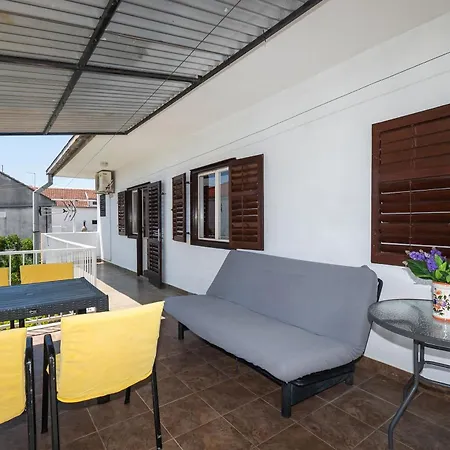 Apartment And Sanja Vodice