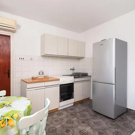 And Sanja Apartment