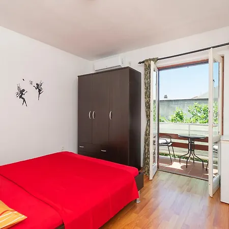 Apartment And Sanja Vodice